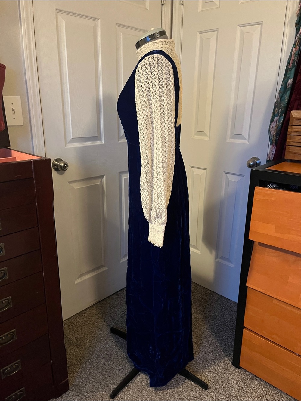 1970's Handmade Velvet Edwardian Revival Maxi Dress, Size 0/2 - Picture 2 of 9